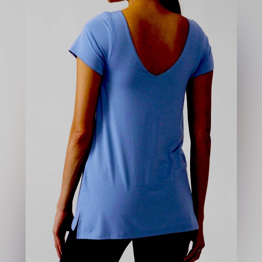Athleta Essence Support top size medium NWT - Picture 2 of 11